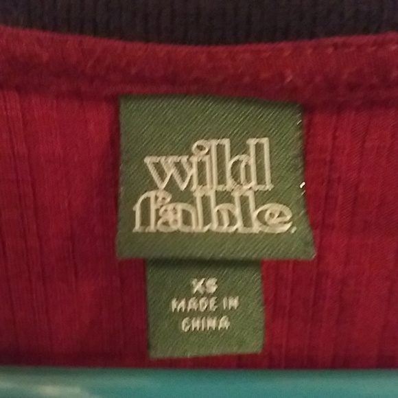 Maroon dress with collar - Picture 3 of 3